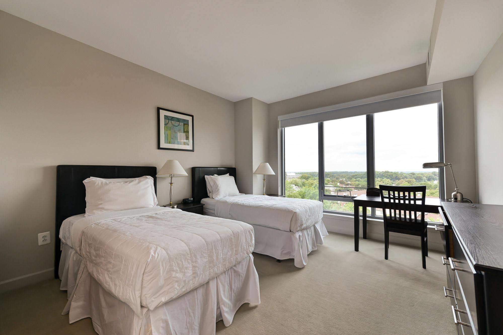 Ovation At Park Crest By Bridgestreet Hotel Tysons Corner Exterior photo